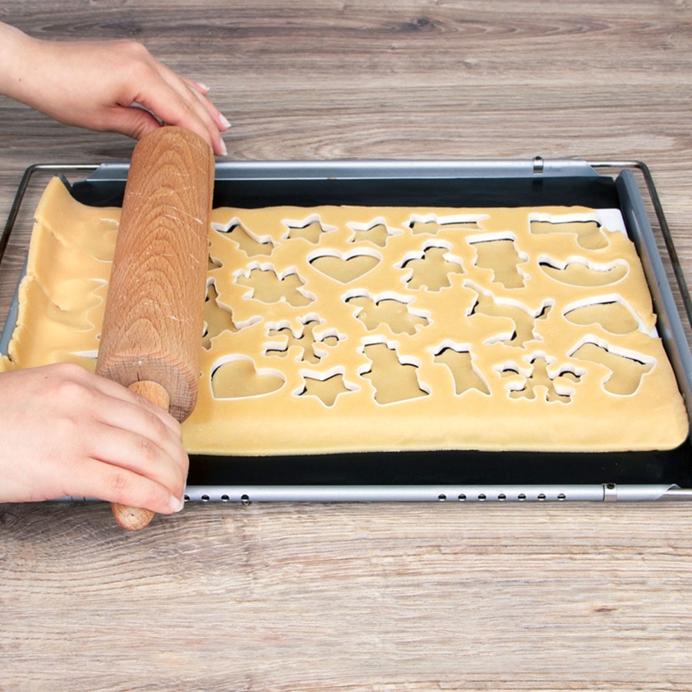 Städter - Ausstecher Keksausstecherbrett – mit 9 Motiven - je 3 Ausstecher