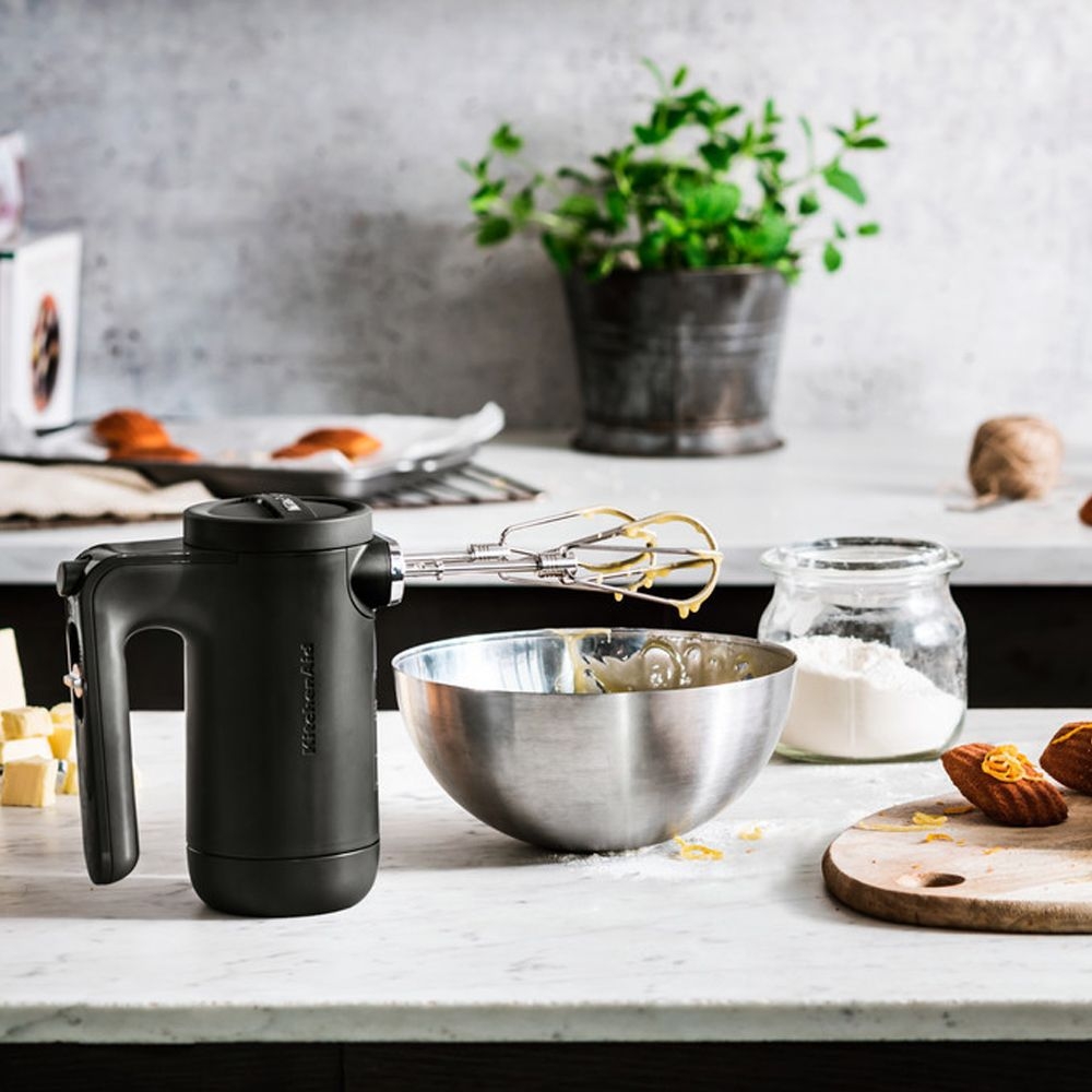 KitchenAid -  Cordless hand mixer 5KHMB732 - Matt black KitchenAid -  Cordless hand mixer 5KHMB732 - Matt black