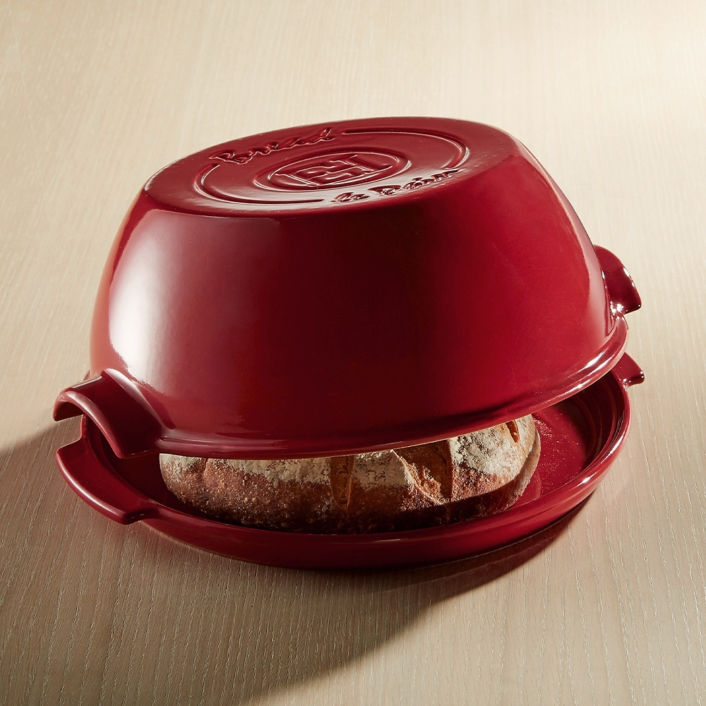 Emile Henry - Round Bread Baker - Red Emile Henry - Round Bread Baker - Red