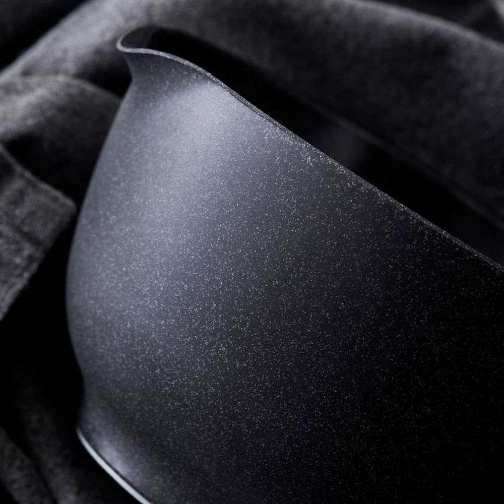 Rosti - Margrethe Mixing Bowl pebble -  750 ml - Pebble Black Rosti - Margrethe Mixing Bowl pebble -  750 ml - Pebble Black