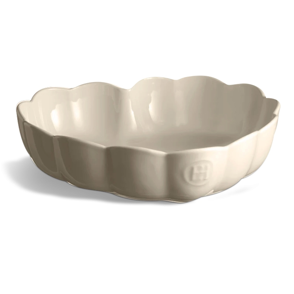 Emile Henry - Heart Dish 26,5 x 24,5 cm - Madeleine | Clay Emile Henry - Heart Dish 26,5 x 24,5 cm - Madeleine | Clay