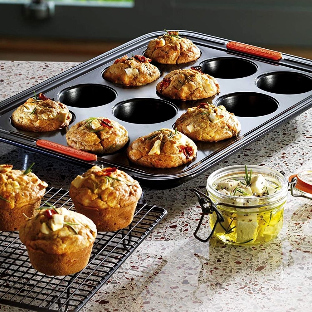 Le Creuset - Muffinform - 12er - 30 x 23 cm Le Creuset - Muffinform - 12er - 30 x 23 cm