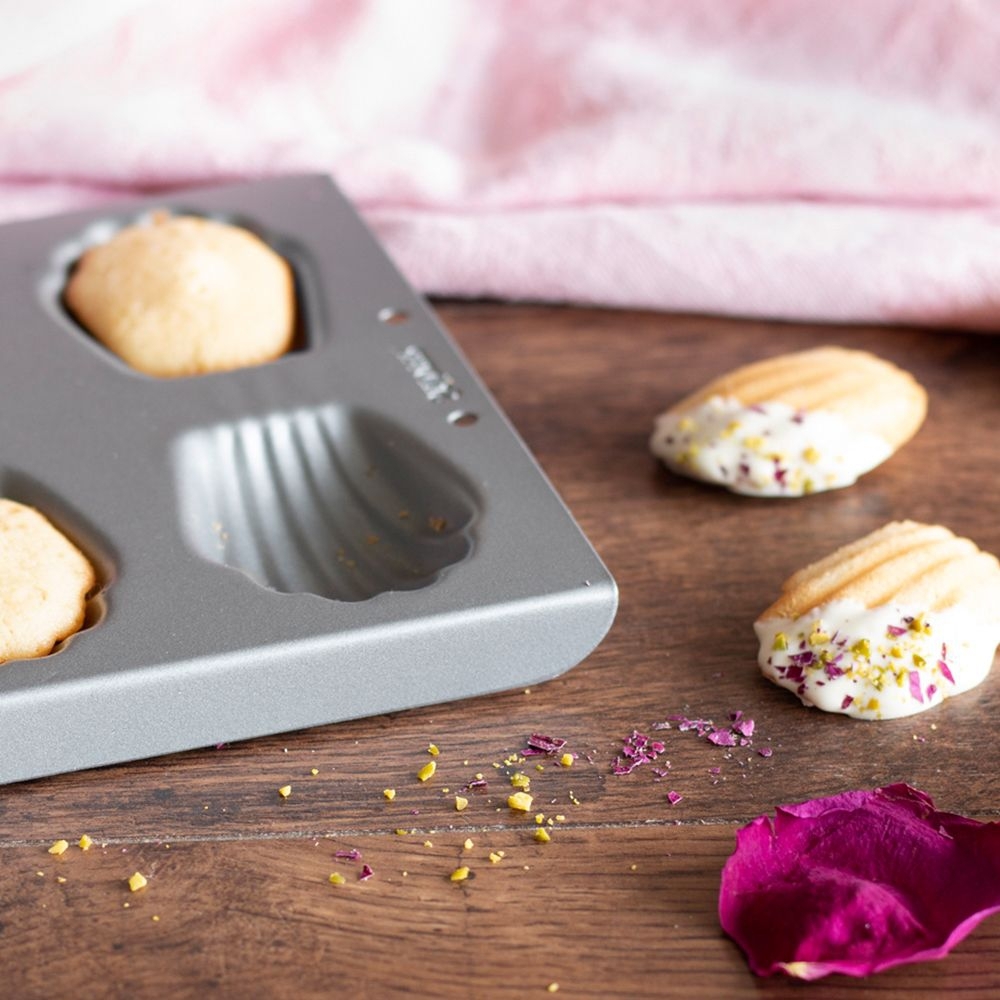 Städter - We Love Baking Bärentatzen / Madeleines - 35 x 14,5 cm