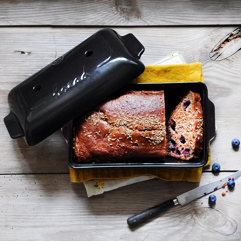 Emile Henry - Bread Loaf Baker - Charcoal Emile Henry - Bread Loaf Baker - Charcoal