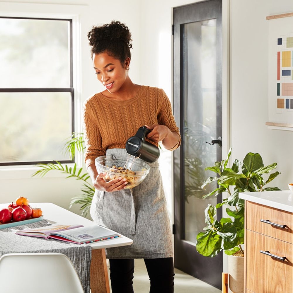 KitchenAid -  Cordless hand mixer 5KHMB732 - Matt black KitchenAid -  Cordless hand mixer 5KHMB732 - Matt black