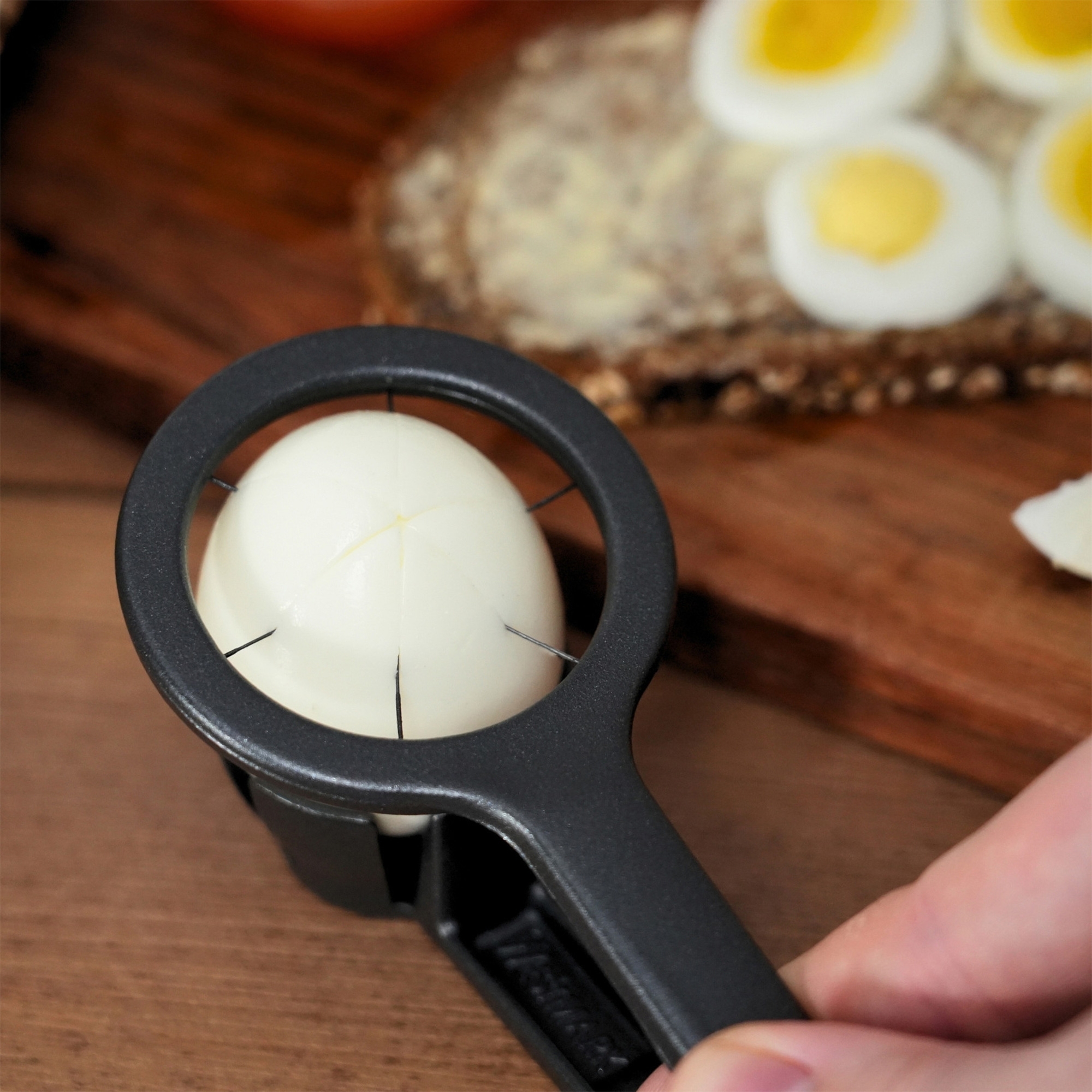 Westmark - Egg cutter »Columbus« Black Edition