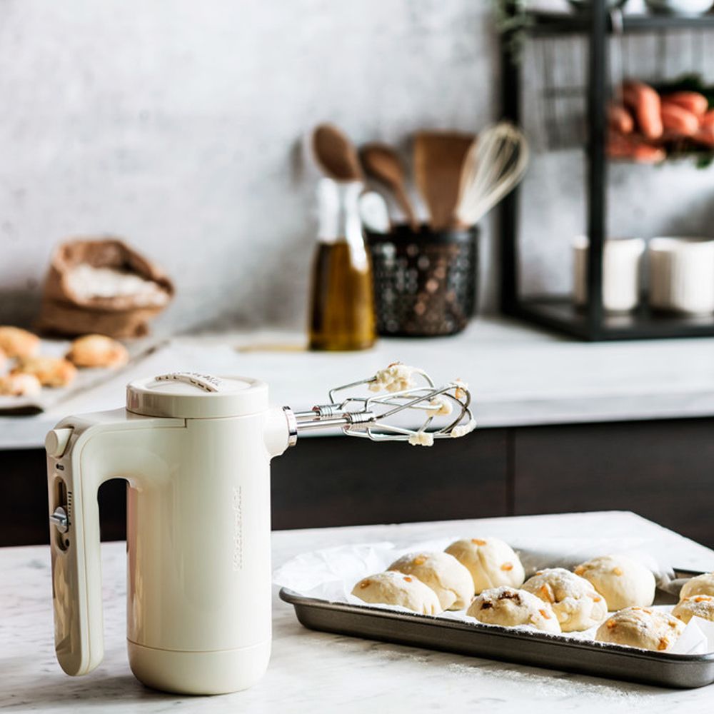 KitchenAid -  Cordless hand mixer 5KHMB732 - Crème KitchenAid -  Cordless hand mixer 5KHMB732 - Crème