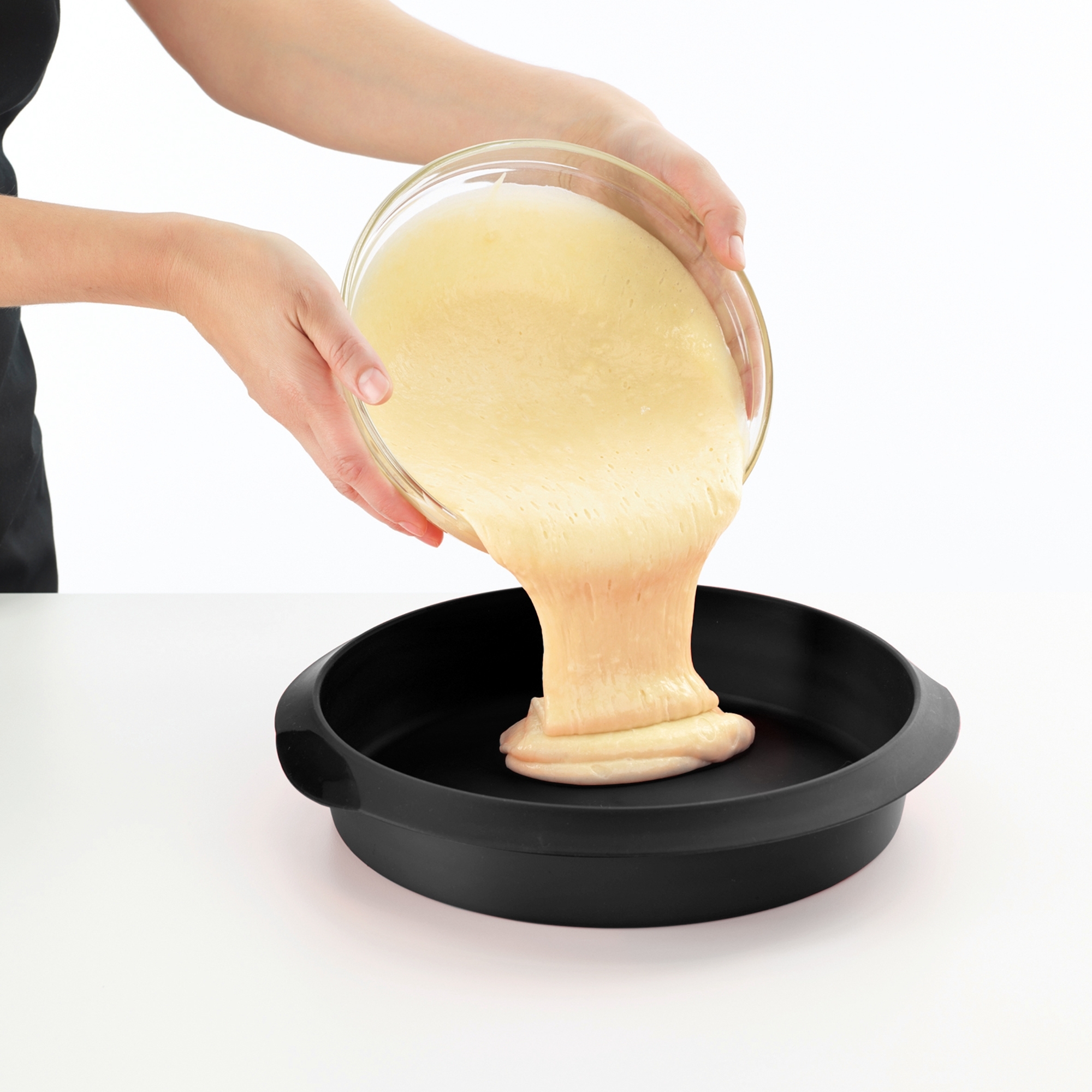 Lékué - Round silicone cake tin, 24 cm, black Lékué - Round silicone cake tin, 24 cm, black