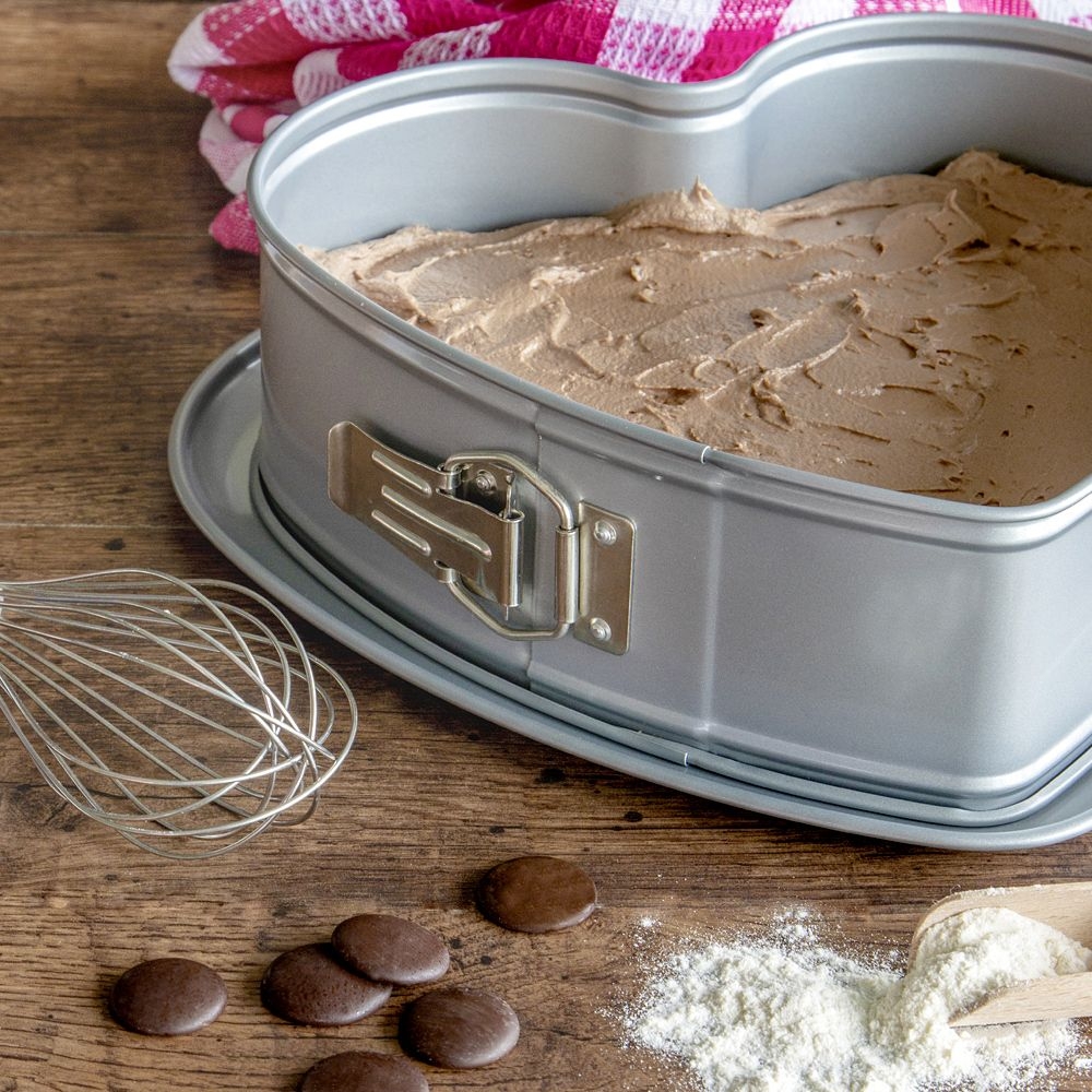 Städter - We-Love-Baking Springform Herz - 26 / H 7 cm Silber - 2.900 ml
