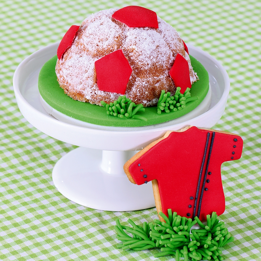 Städter - Motivbackform Pepe der Fußball - ø 8,5 / H 4 cm - Mini - 2 Stück 150 ml
