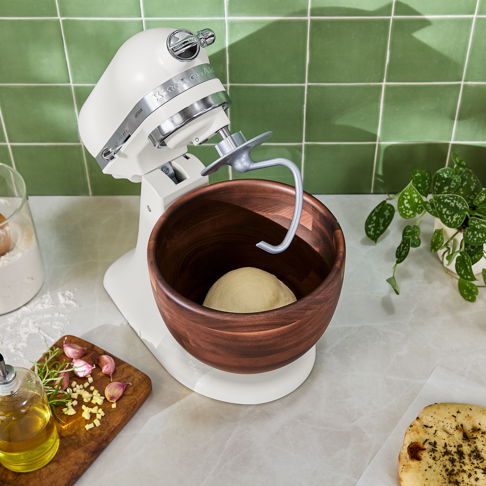 KitchenAid - Artisan Küchenmaschine 5KSM156WBEPL - Porcelain White