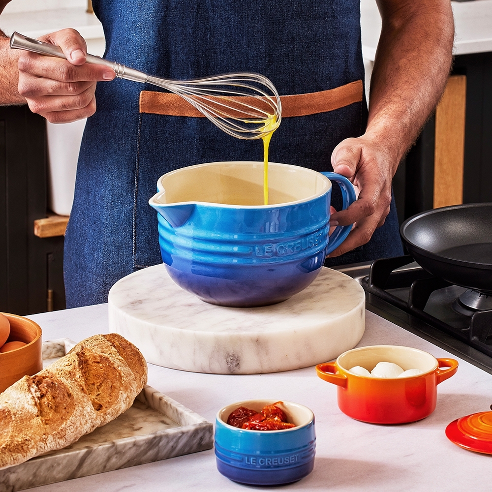 Le Creuset - Rührschüssel mit Henkel 27cm Le Creuset - Rührschüssel mit Henkel 27cm
