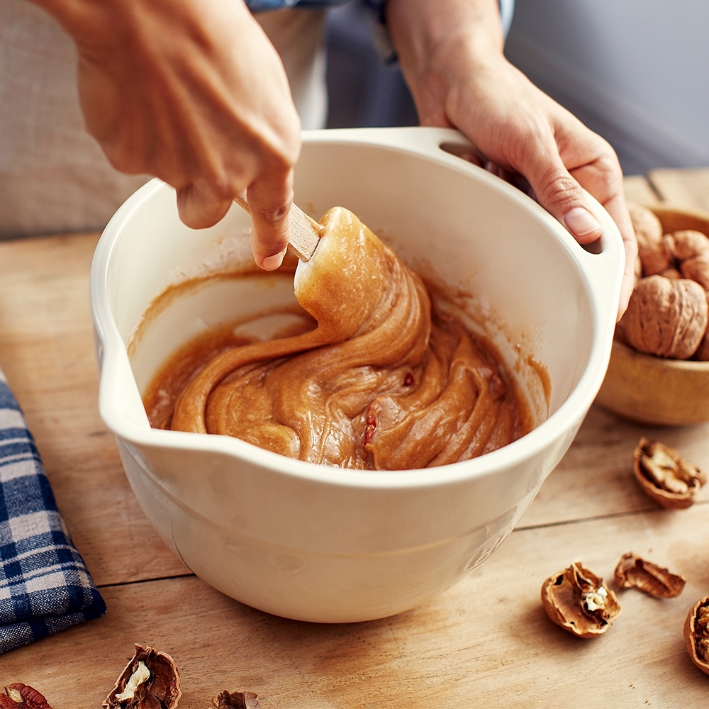 Emile Henry - Mixing Bowl in 3 Sizes Emile Henry - Mixing Bowl in 3 Sizes
